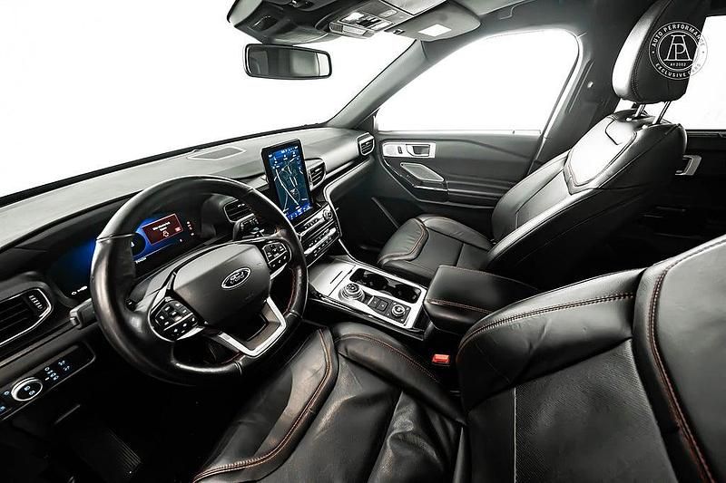 Begagnad Ford Explorer ST-Line 457 HK (336 kW) 2022 Vit SUV