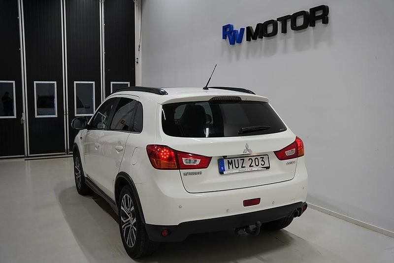 Begagnad Mitsubishi ASX 150 HK (110 kW) 2015 Vit SUV