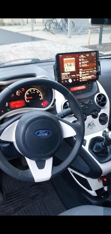 Blå Begagnad 2010 Ford Ka Titanium Halvkombi | 21 000 kr (Bra pris) - Bild 1/4