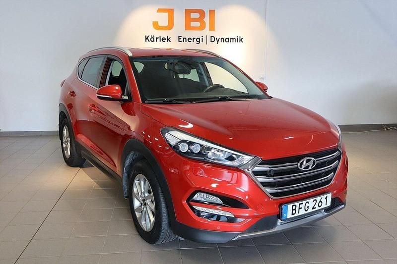 Röd Begagnad 2015 Hyundai Tucson SUV | 174 900 kr (Marknadspris) - Bild 1/4