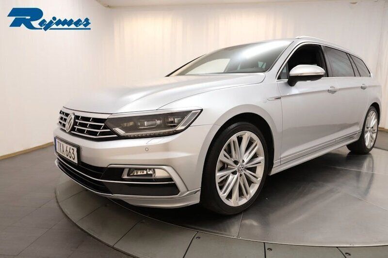Silver Begagnad 2016 VW Passat Kombi | 214 800 kr (Bra pris) - Bild 1/4