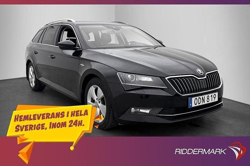 Svart Begagnad 2017 Skoda Superb Kombi | 189 900 kr (Marknadspris) - Bild 1/3