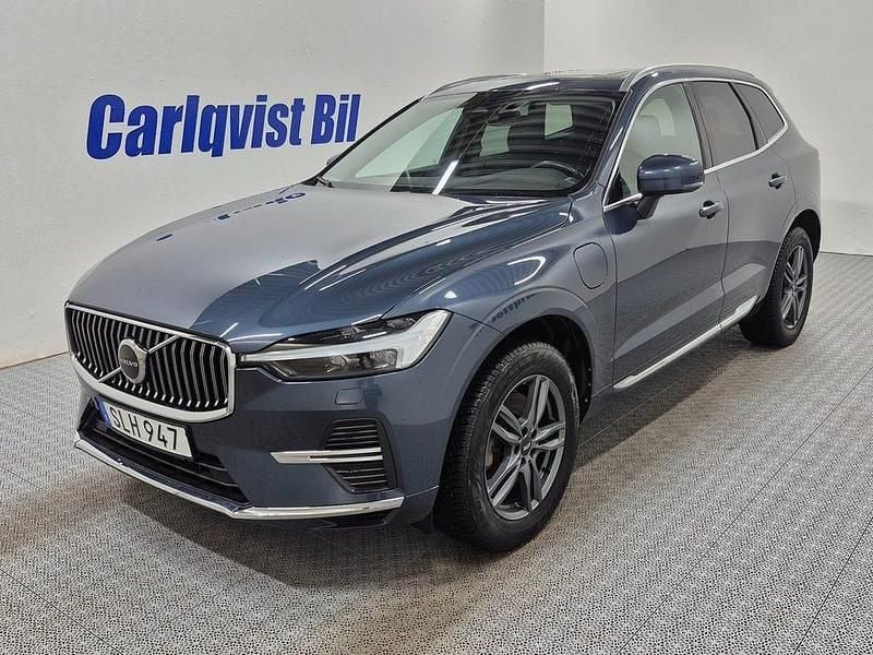 Denimblå metallic Begagnad 2023 Volvo XC60 Core SUV | 385 000 kr (Marknadspris) - Bild 1/4