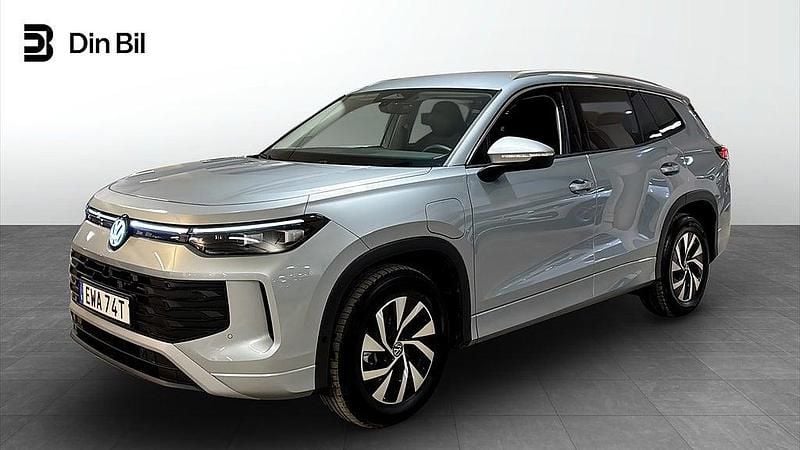 Oyster silver metallic Begagnad 2025 VW Tayron Life SUV | 499 900 kr (Marknadspris) - Bild 1/4