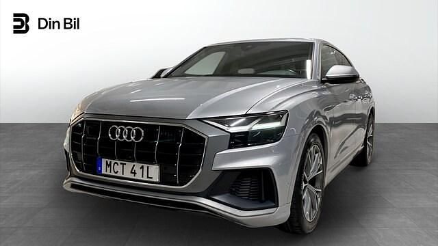 Silver Begagnad 2020 Audi Q8 S-Line SUV | 569 000 kr (Bra pris) - Bild 1/4