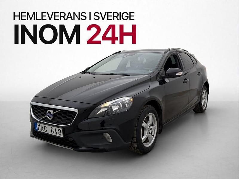Begagnad Volvo V40 CC Kinetic 150 HK (110 kW) 2013 Svart Kombi