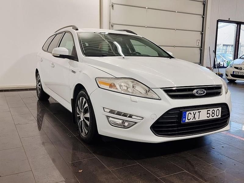 Begagnad Ford Mondeo Trend 116 HK (85 kW) 2011 Vit Kombi