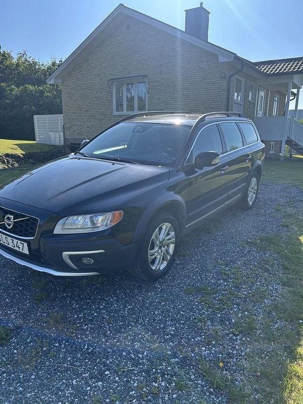 Svart Begagnad 2014 Volvo XC70 Summum SUV | 165 000 kr (Marknadspris) - Bild 1/4
