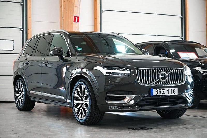 Begagnad Volvo XC90 Inscription 235 HK (172 kW) 2022 Mörkgrå SUV