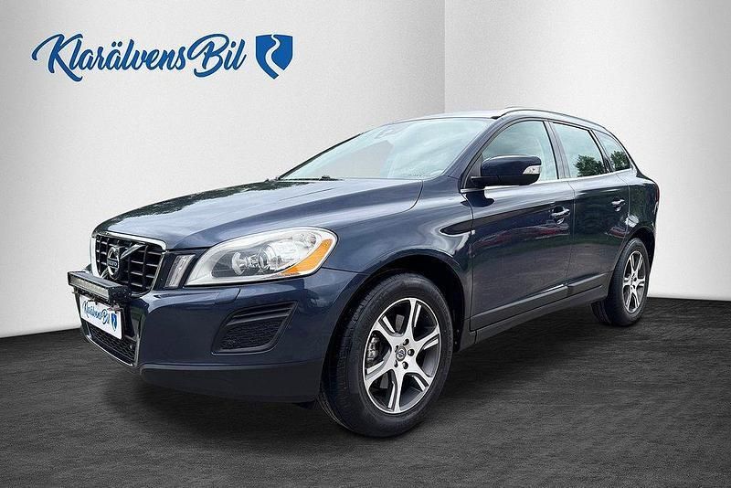Blå Begagnad 2011 Volvo XC60 Summum SUV | 99 900 kr (Marknadspris) - Bild 1/4