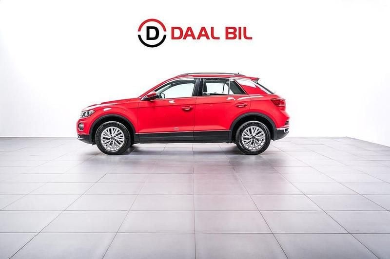 Röd Begagnad 2021 VW T-Roc SUV | 229 700 kr (Bra pris) - Bild 1/4
