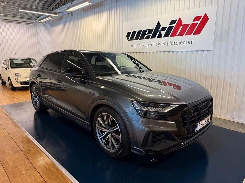 Grå Begagnad 2020 Audi SQ8 SUV | 849 499 kr - Bild 1/4