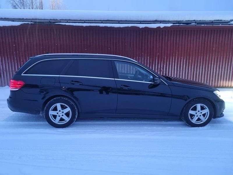 Begagnad 2014 Mercedes E220 Kombi | 119 000 kr (Marknadspris) - Bild 1/3