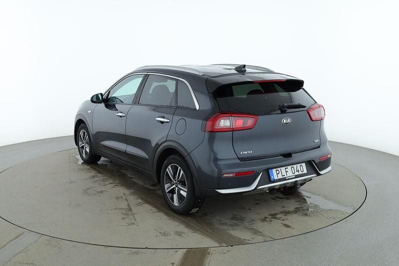 Begagnad Kia Niro Advance 143 HK (105 kW) 2017 Grå SUV
