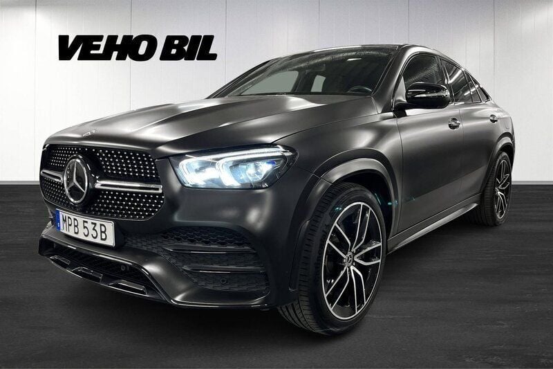 Blå Begagnad 2021 Mercedes GLE350e AMG Sportkupé | 739 900 kr (Bra pris) - Bild 1/4