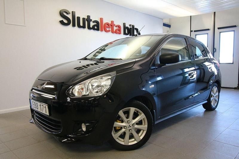 Svart Begagnad 2013 Mitsubishi Space Star Kombi | 79 900 kr (Dyr) - Bild 1/4