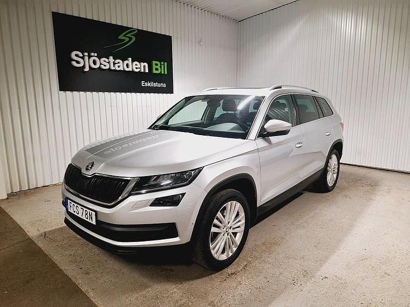 Silver Begagnad 2019 Skoda Kodiaq SUV | 309 900 kr (Bra pris) - Bild 1/4