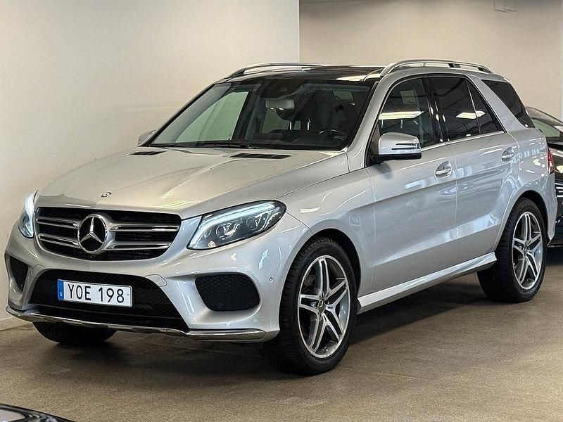 Begagnad Mercedes GLE250 AMG line 204 HK (150 kW) 2016 Silver SUV