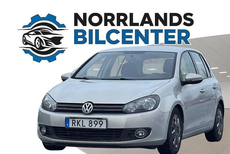 Ljusgrå Begagnad 2009 VW Golf VI Halvkombi | 53 000 kr (Marknadspris) - Bild 1/4