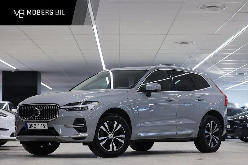 Grå Begagnad 2024 Volvo XC60 Core SUV | 469 900 kr - Bild 1/3