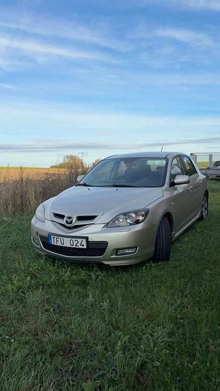Begagnad 2007 Mazda 3 Inclusive Halvkombi | 10 000 kr - Bild 1/4