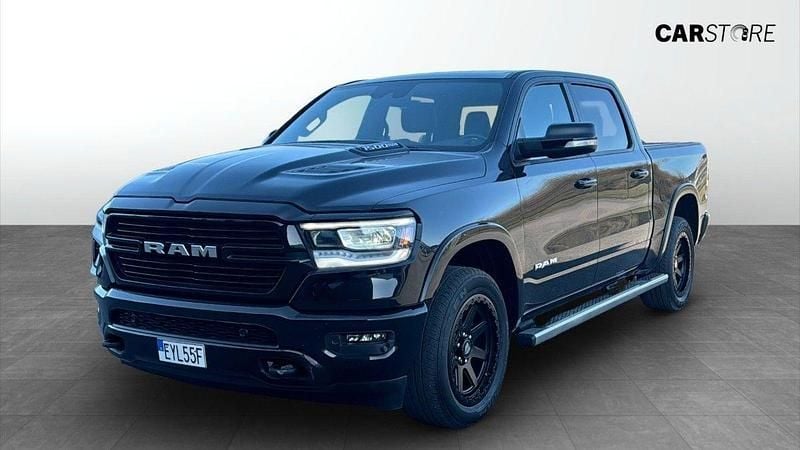 Svart (black) Begagnad 2020 Dodge Ram Pickup | 599 900 kr (Marknadspris) - Bild 1/4