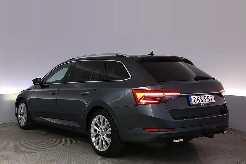 Begagnad Skoda Superb Business Line 156 HK (114 kW) 2020 Grå Kombi