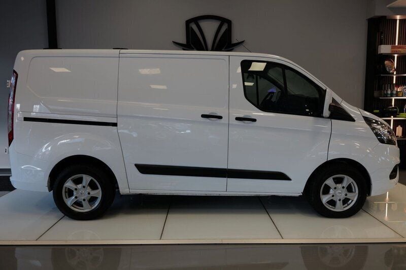 Begagnad Ford Transit Custom 105 HK (77 kW) 2019 Van