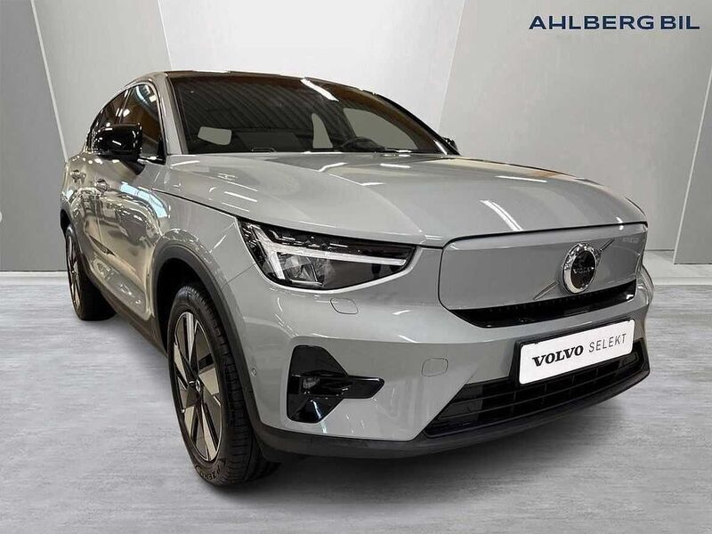 Grå Begagnad 2024 Volvo EC40 Plus SUV | 499 500 kr - Bild 1/3