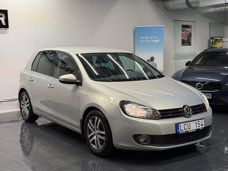 Begagnad VW Golf VI 122 HK (89 kW) 2010 Ljusbrun Halvkombi