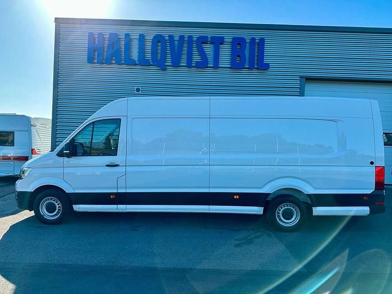 Vit Begagnad 2021 VW Crafter Van | 349 900 kr (Marknadspris) - Bild 1/4