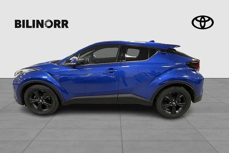Begagnad Toyota C-HR Edition 124 HK (91 kW) 2021 Blå SUV
