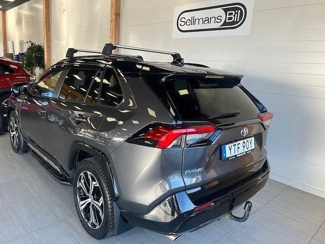 Begagnad Toyota RAV4 Premium 306 HK (225 kW) 2020 Grå SUV