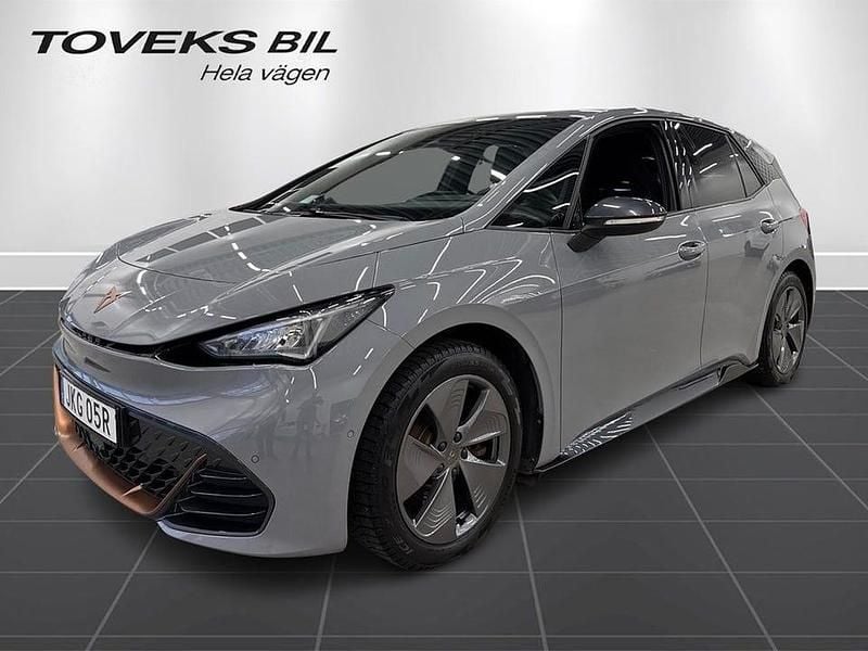 Vapor grey Begagnad 2022 Cupra Born Halvkombi | 234 900 kr (Marknadspris) - Bild 1/4