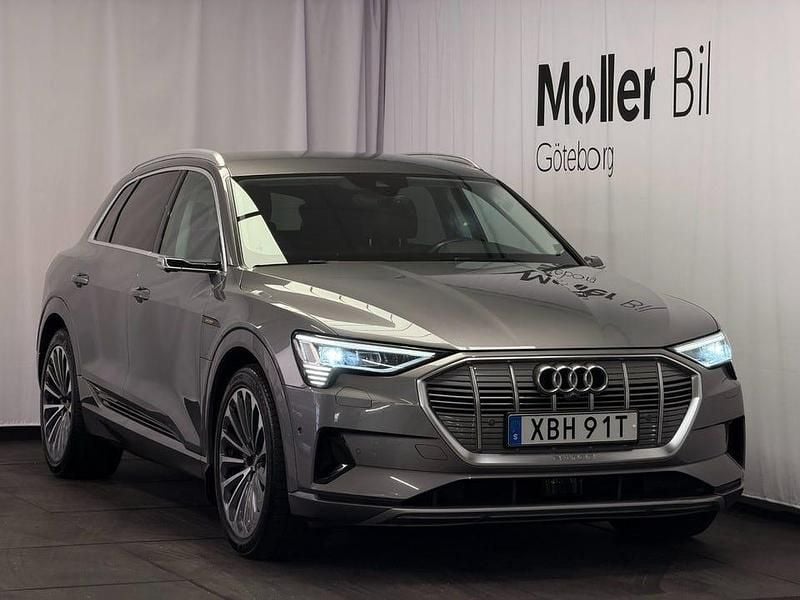 Begagnad Audi e-tron Advanced Plus 300 kW (408 HK) 2019 Grå SUV