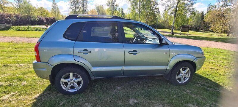 Grön Begagnad 2007 Hyundai Tucson SUV | 37 900 kr (Lite dyr) - Bild 1/4