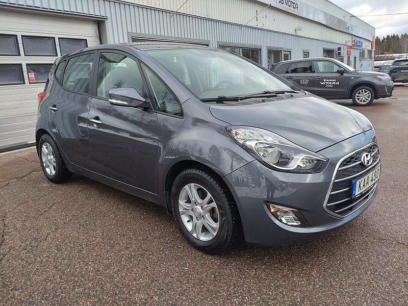 Begagnad Hyundai ix20 125 HK (91 kW) 2016 Grå Halvkombi