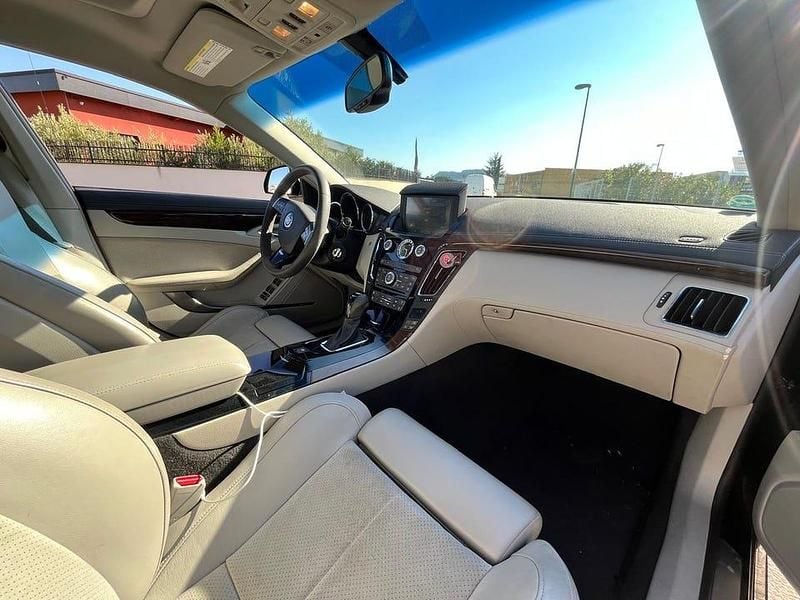 Begagnad Cadillac CTS 564 HK (414 kW) 2010 Sedan