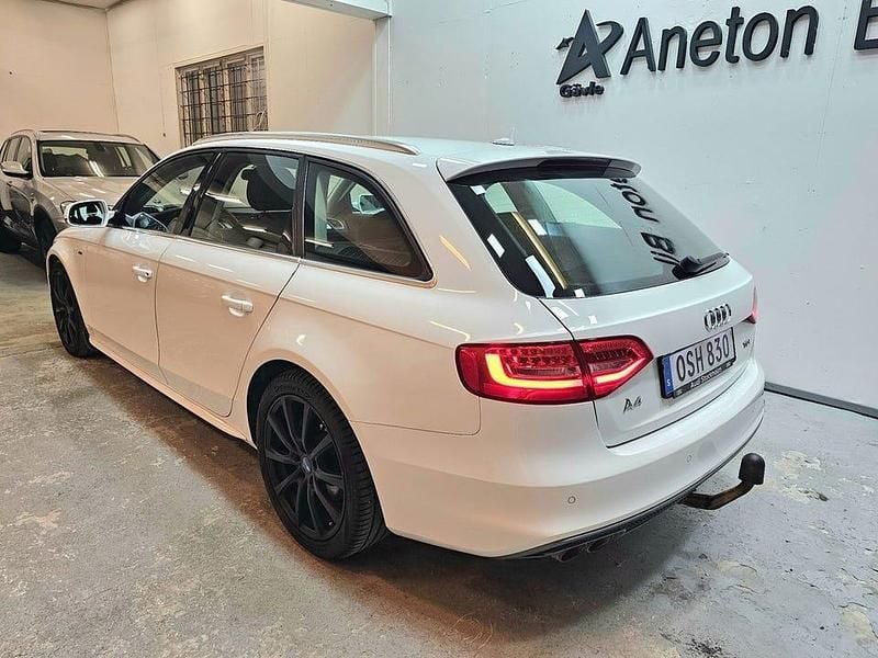 Begagnad Audi A4 S-Line 150 HK (110 kW) 2014 Vit Kombi