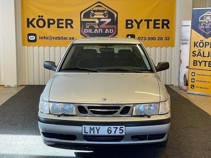 Begagnad Saab 9-3 131 HK (96 kW) 1999 Grå Halvkombi