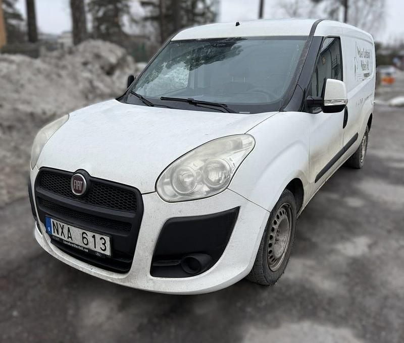 Vit Begagnad 2014 Fiat Doblò Minibuss | 17 000 kr (Superpris) - Bild 1/4