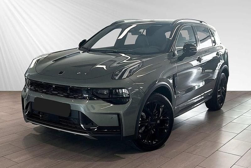 Vit Begagnad 2024 Lynk & Co 01 SUV | 399 900 kr - Bild 1/3