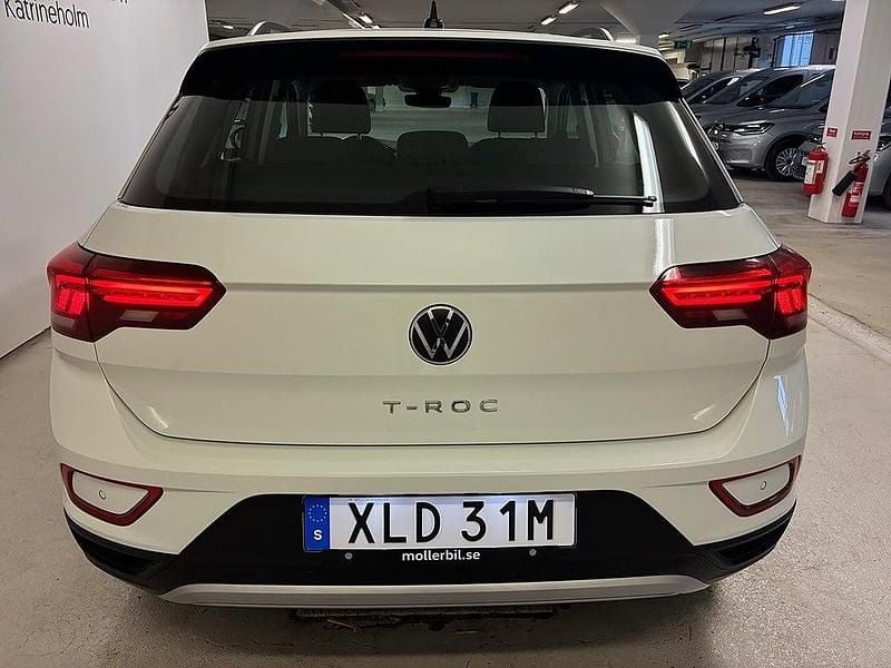 Begagnad VW T-Roc 110 HK (80 kW) 2023 Vit (pure white) SUV