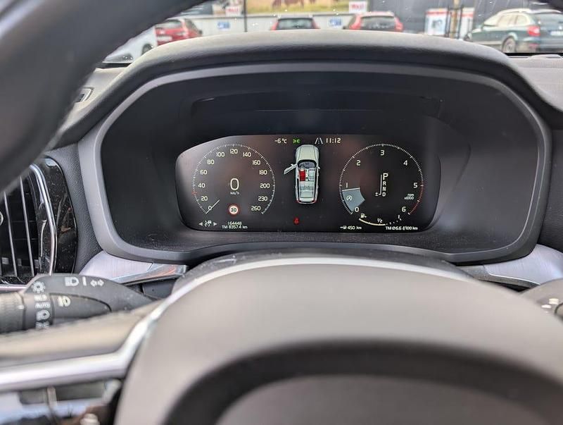 Begagnad Volvo V60 150 HK (110 kW) 2019 Denim blue metallic 723 Kombi