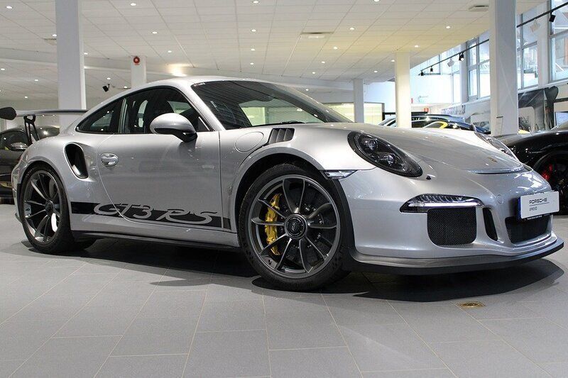 Silver Begagnad 2016 Porsche 991 | 1 995 000 kr - Bild 1/4