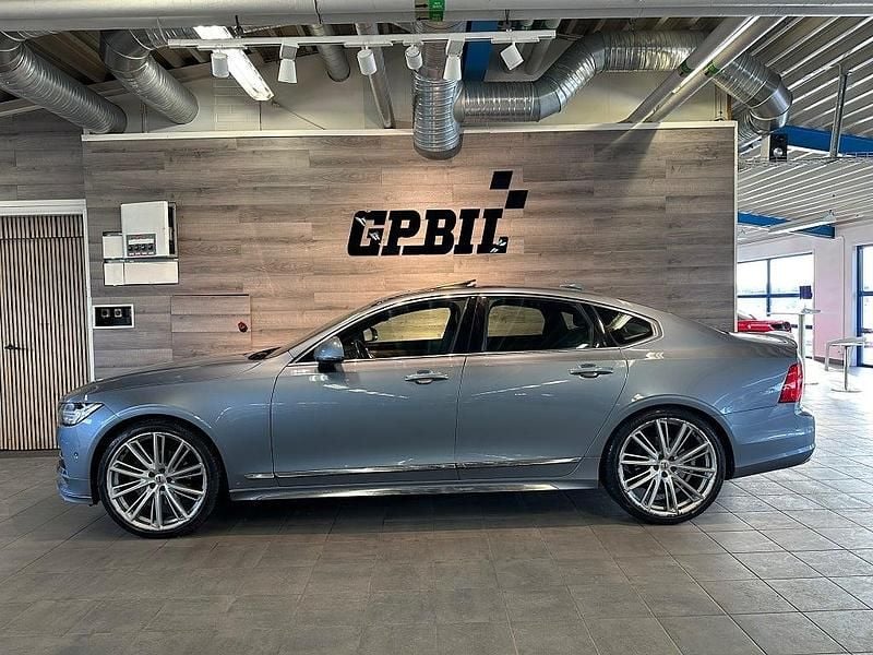 Begagnad Volvo S90 Inscription 235 HK (172 kW) 2016 Ljusblå Sedan