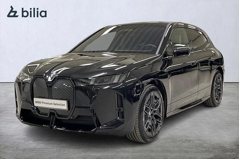 Begagnad BMW iX M Sport 400 kW (544 HK) 2026 Svart SUV