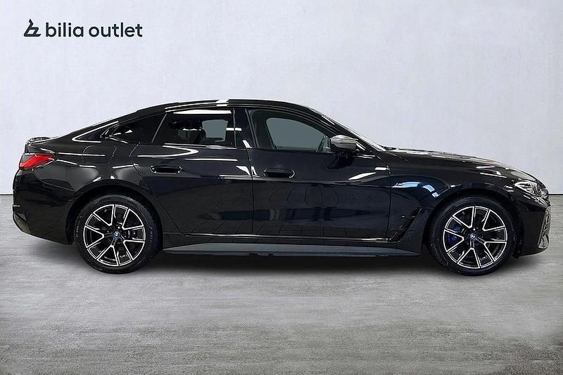Begagnad BMW i4 M Sport 442 kW (601 HK) 2022 Svart Sedan