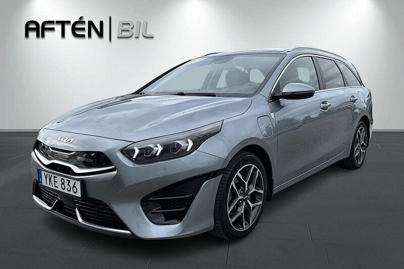 Grå Begagnad 2022 Kia Ceed Sportswagon 2 Kombi | 267 000 kr (Marknadspris) - Bild 1/3