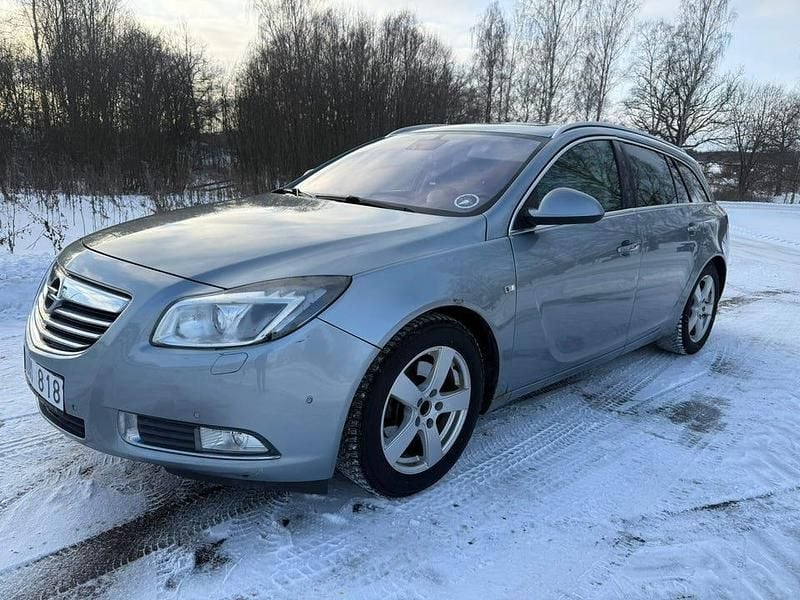 Begagnad Opel Insignia 160 HK (117 kW) 2010 Kombi